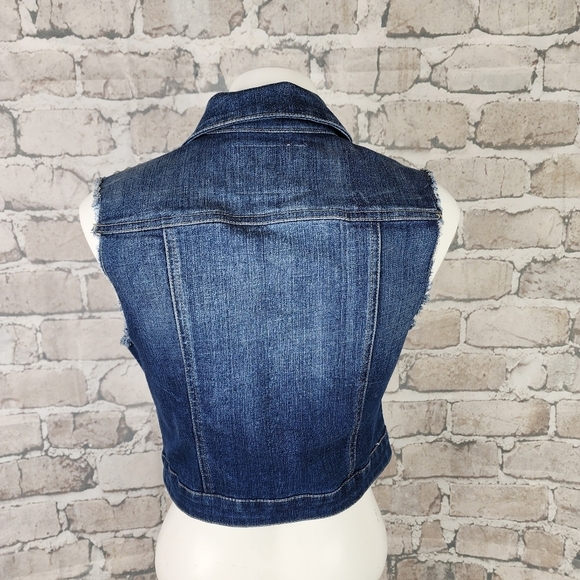 Guess Distressed Denim Vest Medium Blue Wash Button Front Studded Patches Size M - Picture 12 of 16